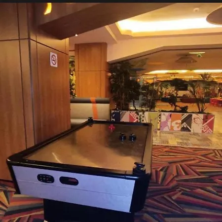 Teo Rin Grand Апартаменти Бухарест