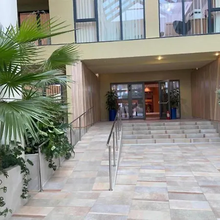 דירה Teo Rin Grand