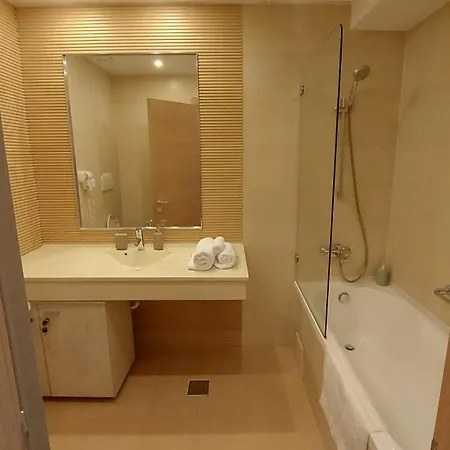 Teo Rin Grand Апартаменти